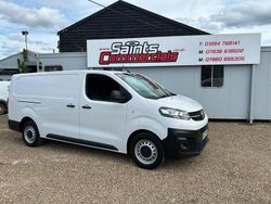 White Used 2022 Vauxhall Vivaro S Van | £11,595 (Fair price)