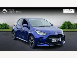 Blue Used 2024 Toyota Yaris Hybrid Design Hatchback | £19,348 (Fair price)
