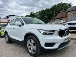 White Used 2020 Volvo XC40 Momentum SUV | £18,495 (Super price)