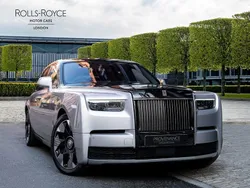 Crystal over premier silver + black diamond Used 2023 Rolls Royce Phantom Sedan | £379,950