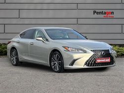 White Used 2022 Lexus ES300H Sedan | £27,450 (Fair price)