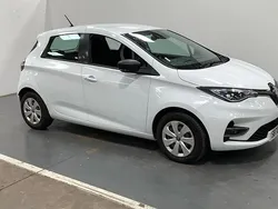 White Used 2020 Renault Zoe Play Hatchback | £8,298 (Fair price)