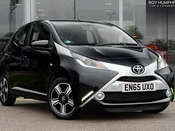 Black Used 2015 Toyota Aygo X-clusiv Hatchback | £6,495 (Fair price)