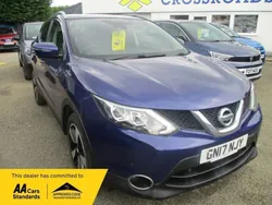 Blue Used 2017 Nissan Qashqai N-Connecta SUV | £7,495 (Good price)