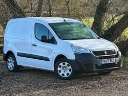 White Used 2017 Peugeot Partner Van | £4,495 (Fair price)