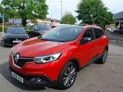 Red Used 2018 Renault Kadjar Signature SUV | £10,000 (Fair price)