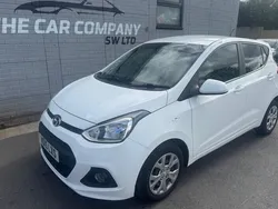 White Used 2015 Hyundai i10 SE Hatchback | £4,995 (Good price)