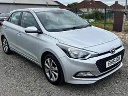 Silver Used 2015 Hyundai i20 SE Hatchback | £4,185 (Fair price)
