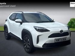 Used 2025 Toyota Yaris Hybrid Design Estate | £22,154 (Good price)