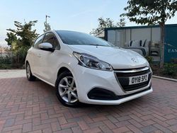 White Used 2018 Peugeot 208 Active Hatchback | £3,495 (Super price)