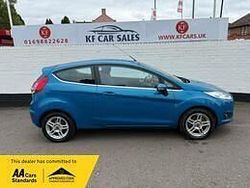 Blue Used 2013 Ford Fiesta Zetec Hatchback | £3,495 (Fair price)