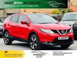 Red Used 2016 Nissan Qashqai N-Connecta SUV | £5,240 (Good price)