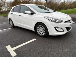 White Used 2012 Hyundai i30 Classic Hatchback | £3,295 (Good price)