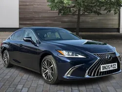 Used 2025 Lexus ES300H Sedan | £40,445 (A bit pricey)