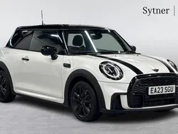 White Used 2023 Mini Cooper Hatch Hatchback | £22,000 (Fair price)