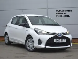 White Used 2017 Toyota Yaris Hybrid Active Hatchback | £10,695 (Fair price)