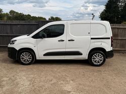 White Used 2019 Citroën Berlingo MPV | £3,499 (Super price)