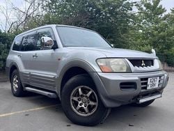 Silver Used 2015 Mitsubishi Shogun SUV | £4,995