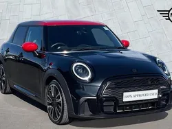 Black Used 2024 Mini Cooper Hatch Hatchback | £24,490 (Expensive)