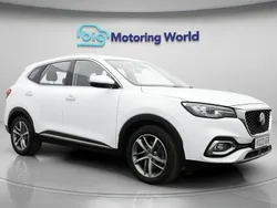 White Used 2022 MG HS Exclusive SUV | £15,500 (Fair price)