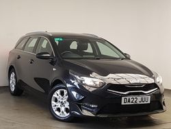 Black Used 2022 Kia Ceed Hatchback | £12,498 (Fair price)
