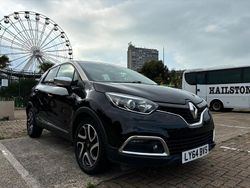 Black Used 2014 Renault Captur Dynamique SUV | £3,495 (Fair price)