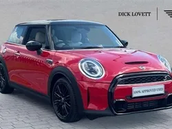 Red Used 2022 Mini Cooper S Exclusive Hatchback | £20,700 (Fair price)