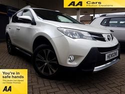 Pearl white Used 2014 Toyota RAV4 SUV | £10,995 (Fair price)