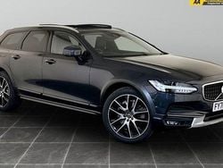 Grey Used 2020 Volvo V90 CC Plus Estate | £21,995 (Fair price)