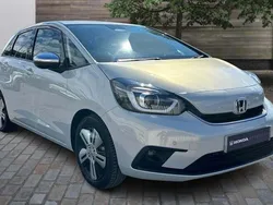Platinum white Used 2022 Honda Jazz Hybrid Hatchback | £18,495 (Fair price)