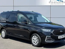 Black Used 2023 Ford Tourneo Connect Titanium MPV | £20,495 (Fair price)