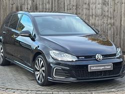 Used 2020 VW Golf VII Advance Hatchback | £13,299 (Fair price)