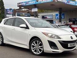White Used 2011 Mazda 3 Hatchback | £2,550 (Fair price)