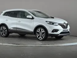 White Used 2022 Renault Kadjar Techno SUV | £15,598 (Fair price)