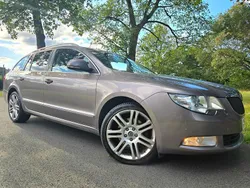 Mauve Used 2012 Skoda Superb Elegance Estate | £3,495 (Fair price)