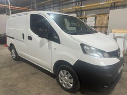 White Used 2017 Nissan NV200 Acenta Van | £4,995 (Fair price)