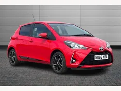 Chilli red Used 2018 Toyota Yaris Design Hatchback | £10,095 (Fair price)