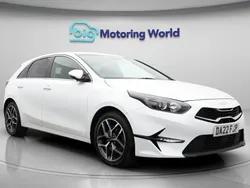White Used 2022 Kia Ceed 3 Hatchback | £12,200 (Good price)