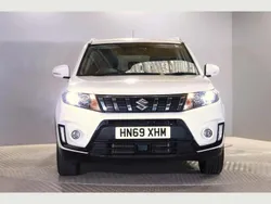 White Used 2019 Suzuki Vitara SZ5 SUV | £14,495 (Fair price)