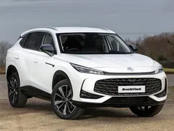 White New 2025 MG HS SE SUV | £22,498 (Fair price)