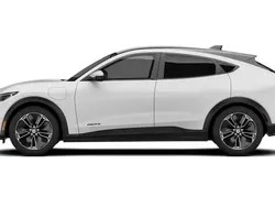 Star white (exclusive colour) Used 2022 Ford Mustang Mach-E Extended Range SUV | £30,280 (Fair price)