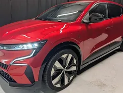 Red Used 2024 Renault Mégane Komfort Hatchback | £22,500 (Fair price)
