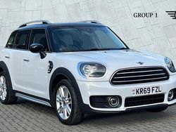 White Used 2019 Mini Cooper Countryman Exclusive SUV | £14,995 (Fair price)