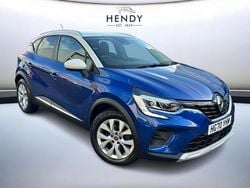 Blue/white Used 2020 Renault Captur Iconic SUV | £11,499 (Fair price)