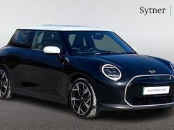 Black Used 2024 Mini Cooper SE Hatch Hatchback | £30,500