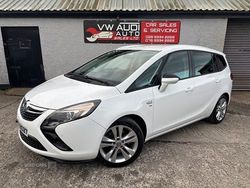 White Used 2013 Vauxhall Zafira SRi MPV | £3,995 (A bit pricey)