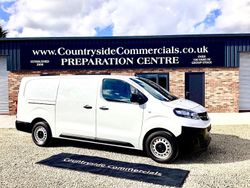 White Used 2023 Vauxhall Vivaro Van | £12,750 (Super price)