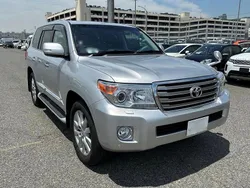 Silver Used 2014 Toyota Land Cruiser SUV | £38,995 (Fair price)