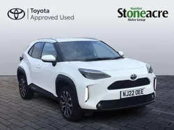 White Used 2022 Toyota Yaris Cross Design SUV | £17,500 (Fair price)
