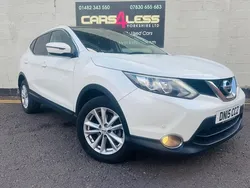 White Used 2015 Nissan Qashqai Acenta+ SUV | £8,500 (Expensive)